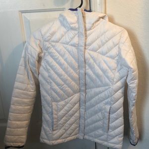 Columbia girl while lite puff jacket